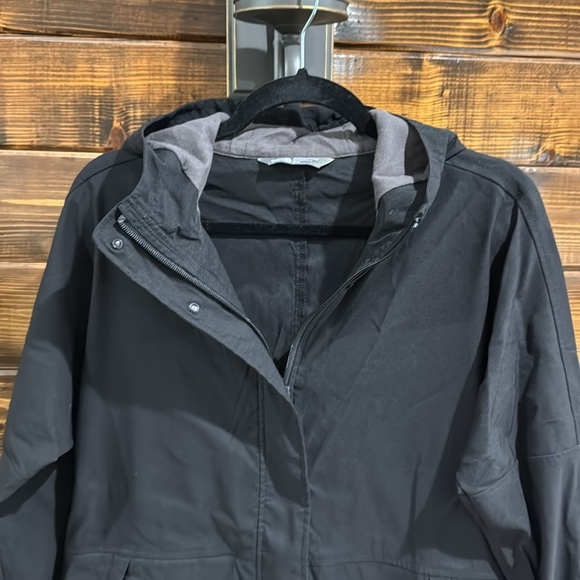 The North Face Women’s Jacket - Picture 6 of 12